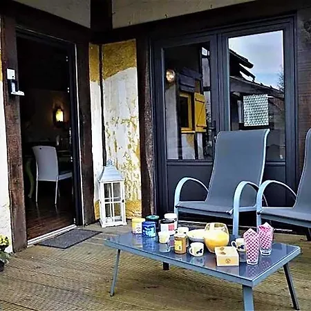 Village Hotel *